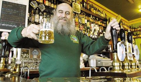 Popular landlord Bob Dummons who inspired the award winning beer BOB61.