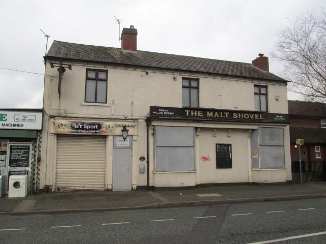 The Malt Shovel, Rowley Regis.  Pic from The Lost Pubs Project