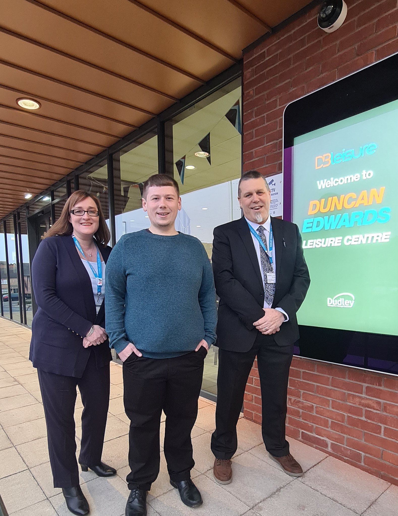 Cllr Simon Phipps (centre) with Rita Pearce from Dudley Councils leisure services (left) and Kevin Levack, centre manager (right)