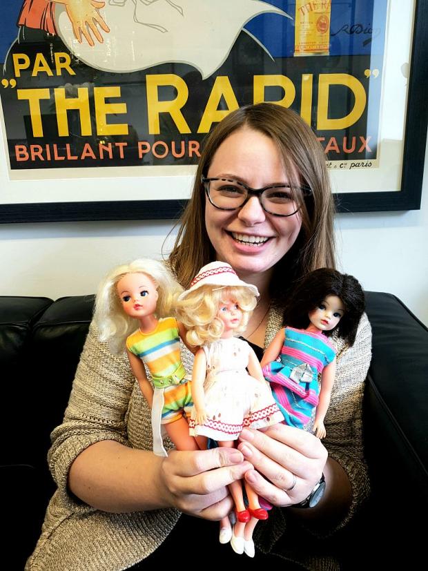 Halesowen News: Auctioneer Kayleigh Davies with some retro treasure Sindy dolls