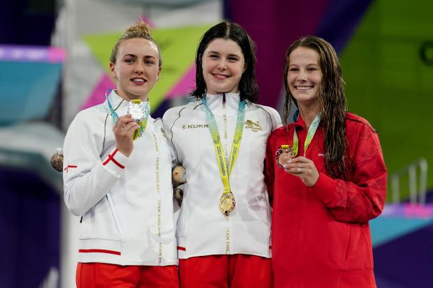 Halesowen News: England’s Andrea Spendolini Sirieix (centre) with her Gold Medal, England’s Lois Toulson with her Silver Medal (left) and Canada’s Caeli McKay with her Bronze Medal after the Women’s 10m Platform Final at Sandwell Aquatics Centre on day seven of the 2022 Commonwealth Games. Credit: PA