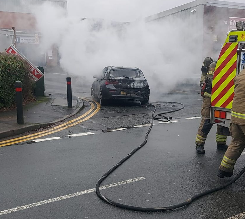 Car bursts into flames on Long Lane, Halesowen - Vimarsana News